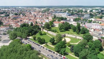 Vue aérienne du centre-ville de Saint-Dizier et ses espaces verts
