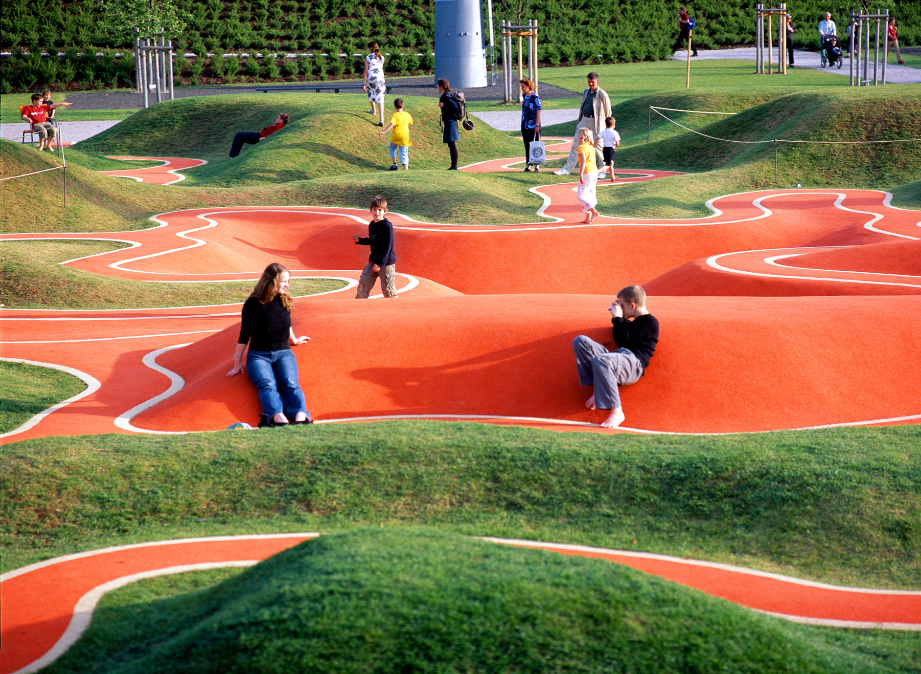 Rainer Schmidt crée en 2005 une aire de jeu pas comme les autres : le BUGA 05 Playground de Munich