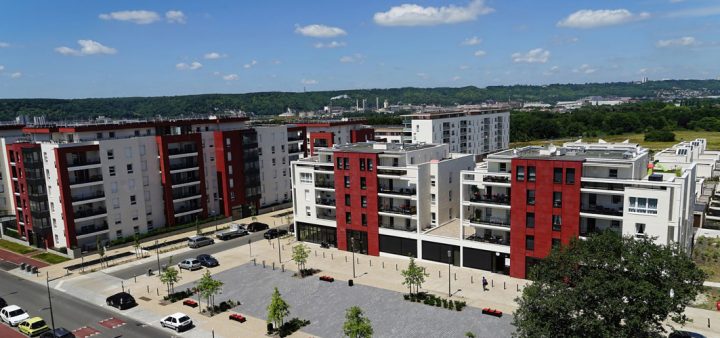 Vue du Parc Matisse au Grand-Quevilly (en Haute-normandie), quartier innovant et réussi de logement inclusif et durable.