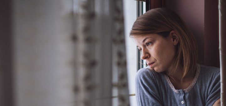 Particulièrement touchées par la précarité, les femmes sans-abri sont de plus en plus nombreuses. Les protéger de la rue, où le danger est plus grand pour elles que pour les hommes, s’avère primordial.