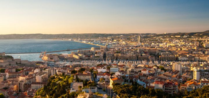 Après un an d’expérimentation à Marseille de la Charte de la ville durable, les premiers bilans sont très positifs. L’occasion pour Mathilde Chaboche d’exprimer une vision partagée d’une ville plus verte, plus concentrée et plus agréable à vivre pour toutes et tous.