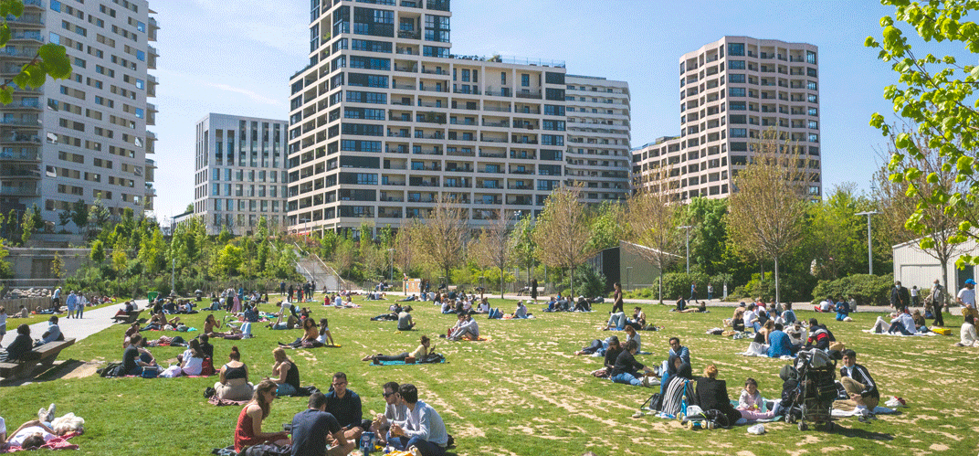 Ville intelligente ou vies intelligentes, sous la direction de Gilles N’Goala, Florence Paulhiac Scherrer et Fabien Durif, publié par la Chaire internationale Cit.Us, l’ESG UQAM et l’Université de Montpellier, 2025. ISTE éditions.