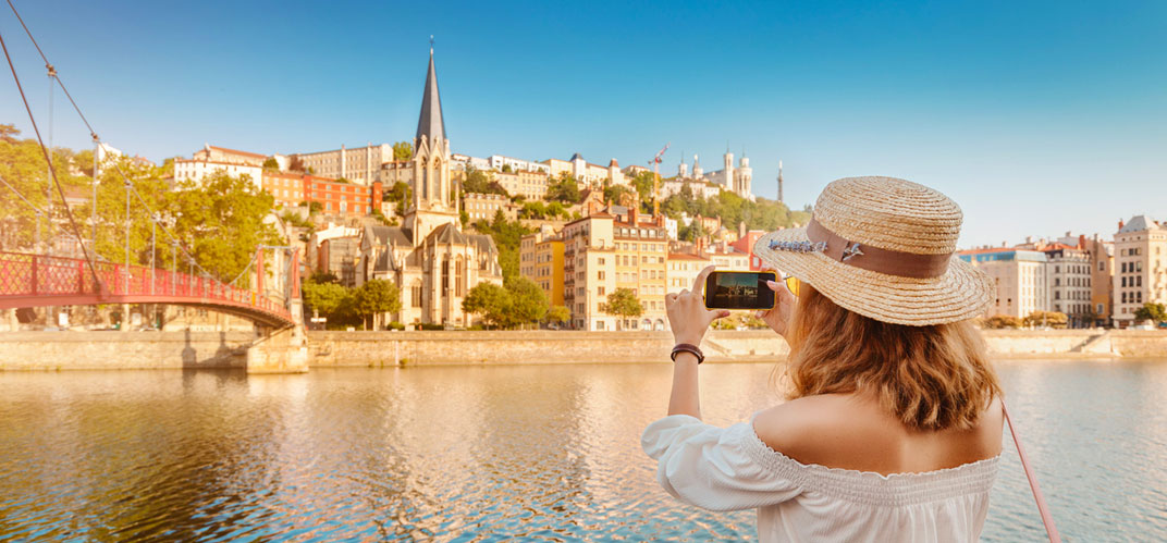 Pour soigner leur attractivité, des territoires se lancent dans une stratégie marketing digne des plus grandes entreprises, décryptage.