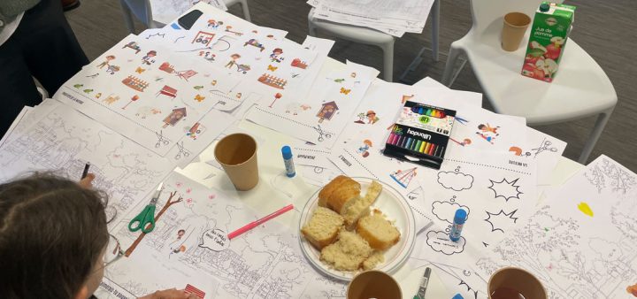 Un atelier pour enfants mené par LDV Studio Urbain, promeut une nouvelle approche de la ville : un « urbanisme du care » centré sur les vulnérabilités et le lien social.