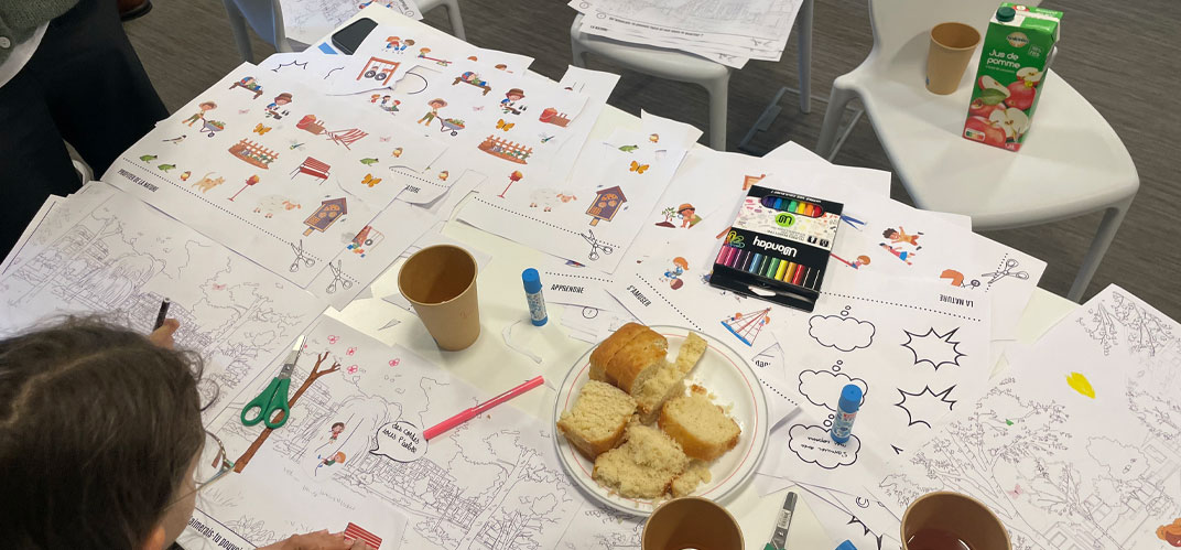 Un atelier pour enfants mené par LDV Studio Urbain, promeut une nouvelle approche de la ville : un « urbanisme du care » centré sur les vulnérabilités et le lien social.