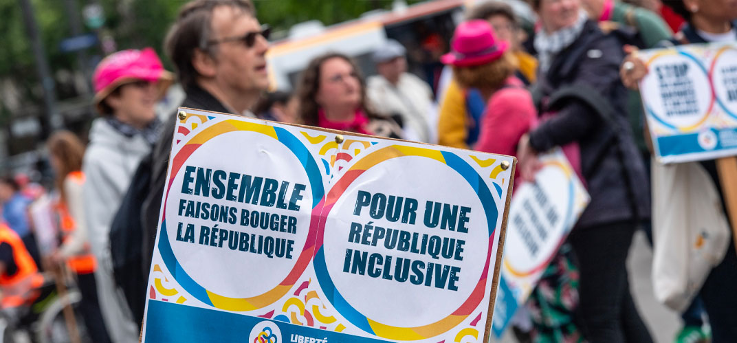 Vingt ans après la loi Handicap 2005, où en est-on réellement ? Si les retards se sont accumulés, des pistes concrètes émergent pour construire des villes plus inclusives.