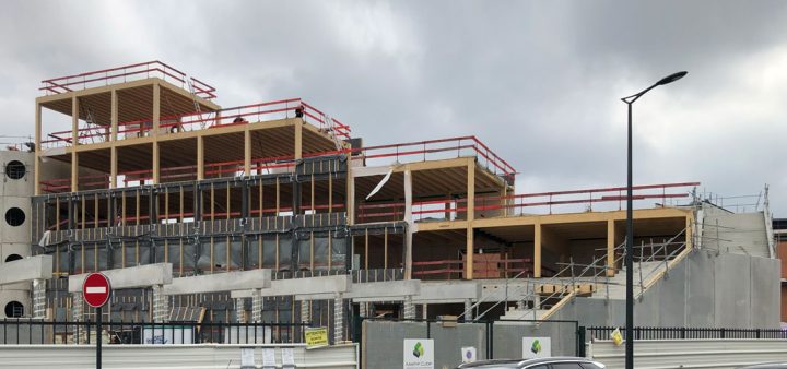 Décarboner : vue du chantier de construction de l'école Dominique Frehaut.