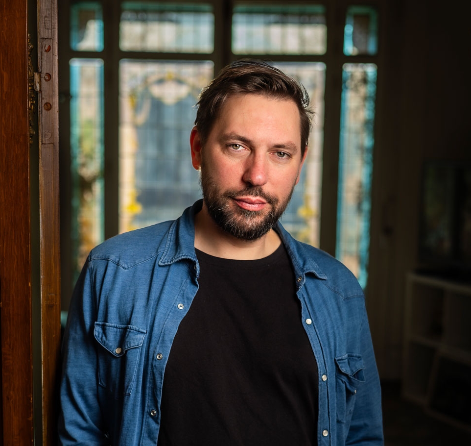 coauteur de Nous, les Français